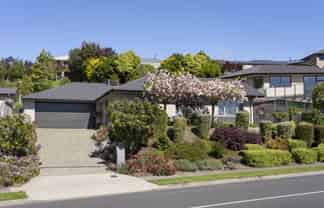 77 Washbourn Drive, Richmond