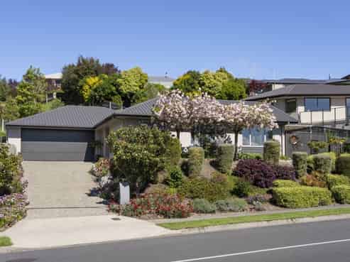 77 Washbourn Drive, Richmond