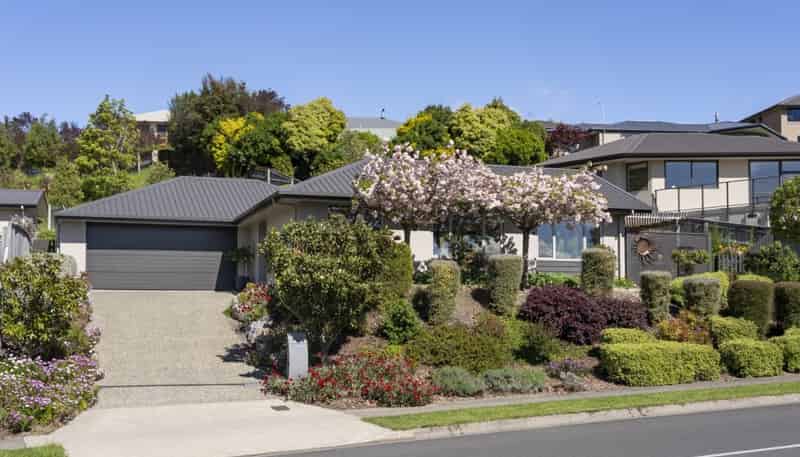 77 Washbourn Drive, Richmond