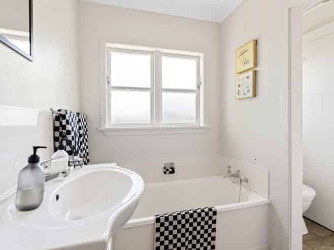 7 Windsor Place, Levin