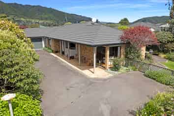 12 Papawai Grove, WAIKANAE