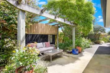 12 Papawai Grove, WAIKANAE