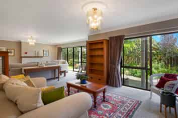 12 Papawai Grove, WAIKANAE