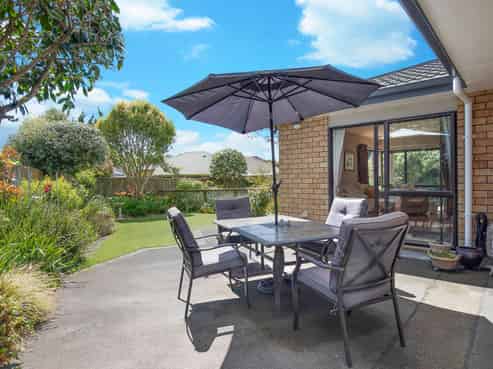 12 Papawai Grove, Waikanae