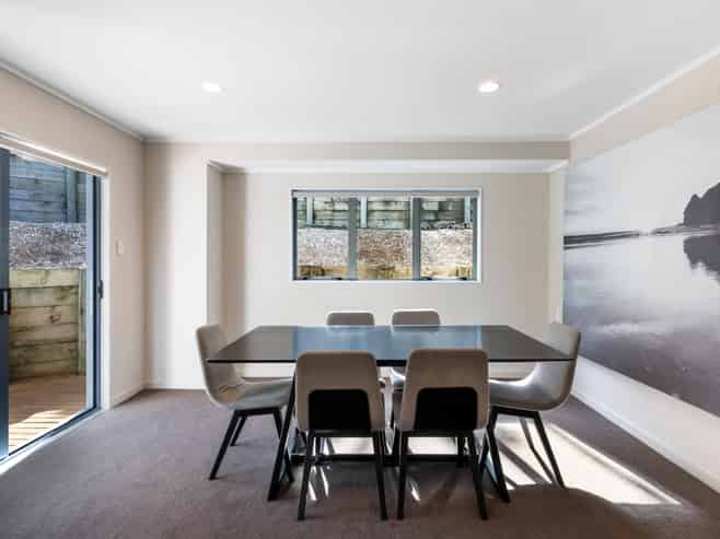 105 Waitakere Road, Waitakere