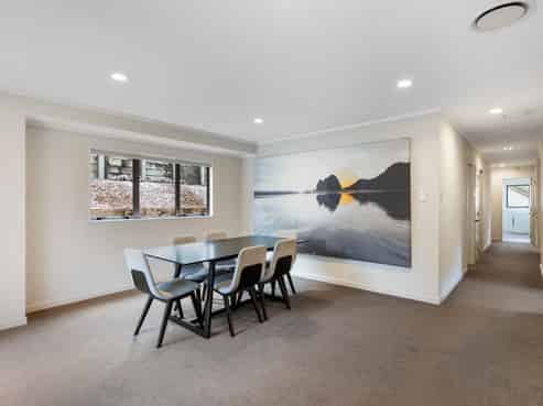 105 Waitakere Road, Waitakere