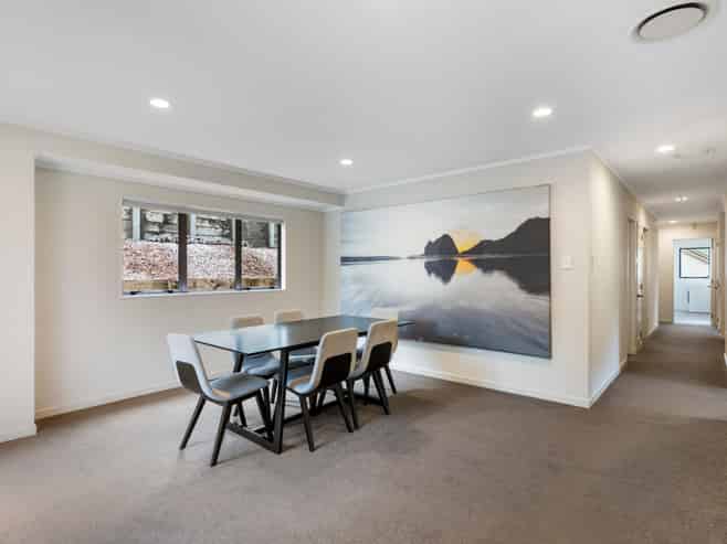 105 Waitakere Road, Waitakere