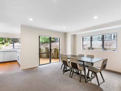 105 Waitakere Road, Waitakere