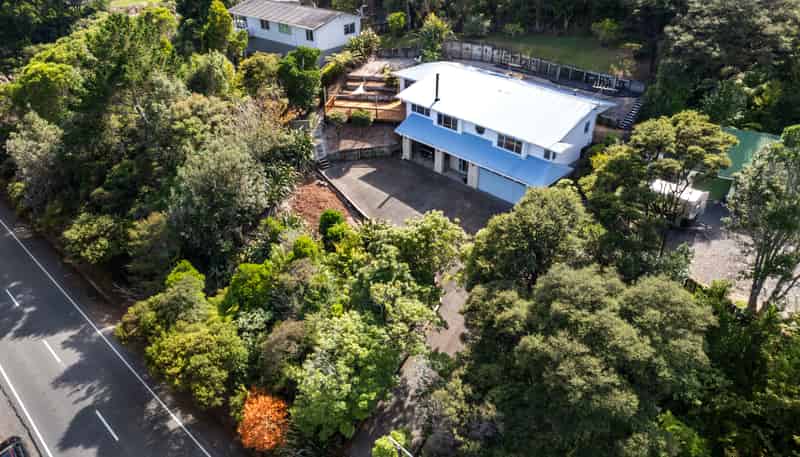 105 Waitakere Road, Waitakere