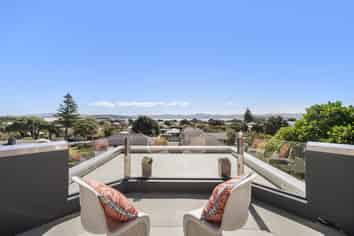 203 Muritai Road, Eastbourne