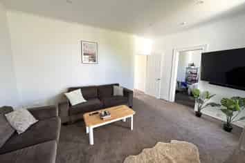 55 Loyalty Street, Forbury