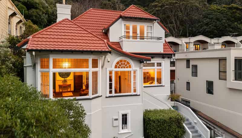 210 Oriental Parade, Oriental Bay