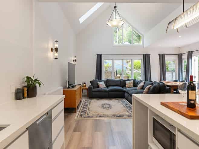 210 Oriental Parade, Oriental Bay