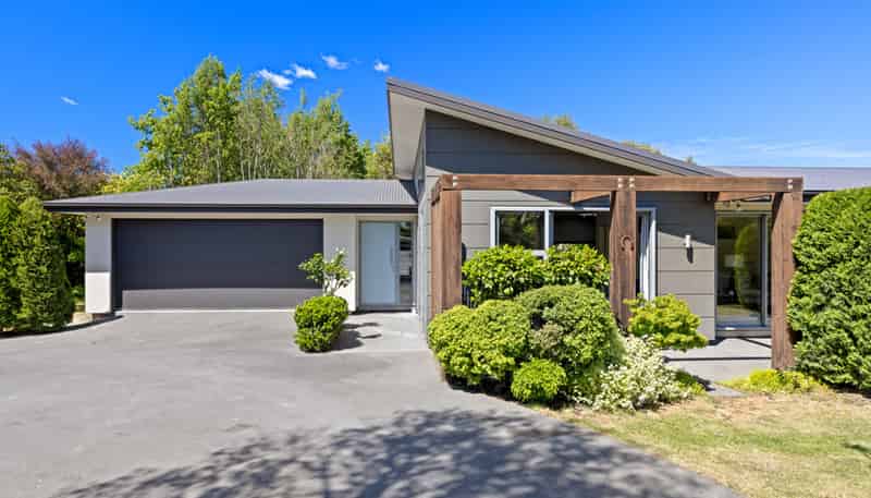 14 Redwood Place, Saint Albans