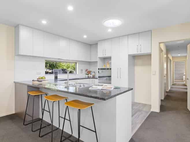 14 Redwood Place, Saint Albans