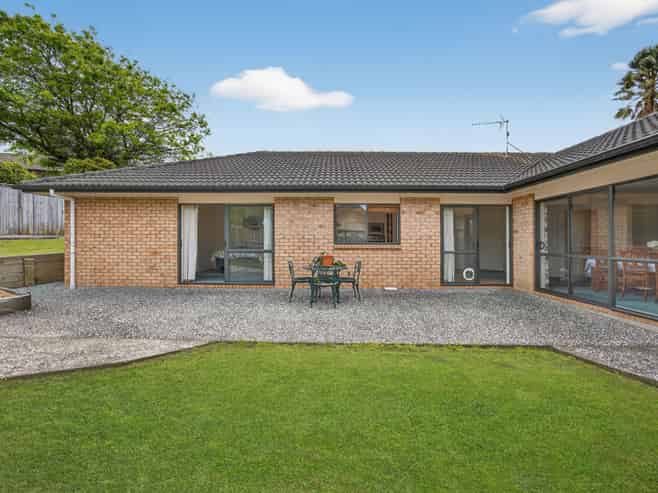 20 Jadewynn Drive, Massey