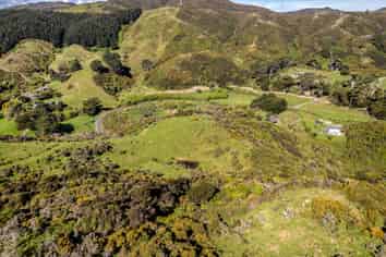 525A Makara Road, Makara