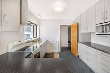 69 Robertson Street, Gore