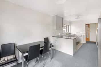 69 Robertson Street, Gore