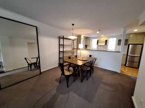 1E/8 Farnham Street, Parnell