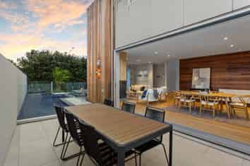 2/24 Marriner Street, Sumner