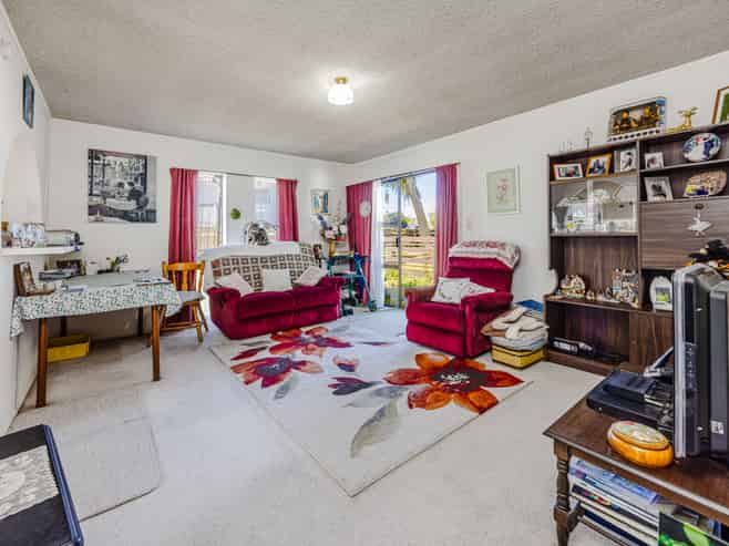 2/29 Trentham Road, Papakura