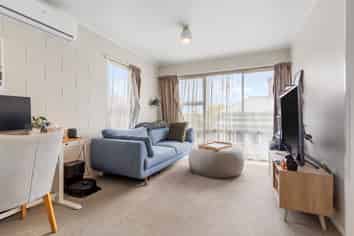 3/33 Curran Street, Herne Bay