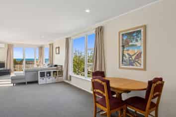 17 Seaview Road, BRIGHTON