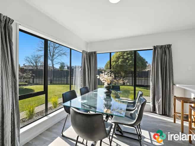 4 Colchester Place, Templeton