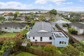 64b Muir Ave, Mangere Bridge