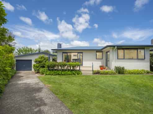 10 Seaforth Grove, Greerton