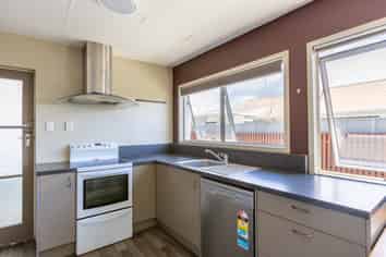 6/8 Lee Road, Taradale