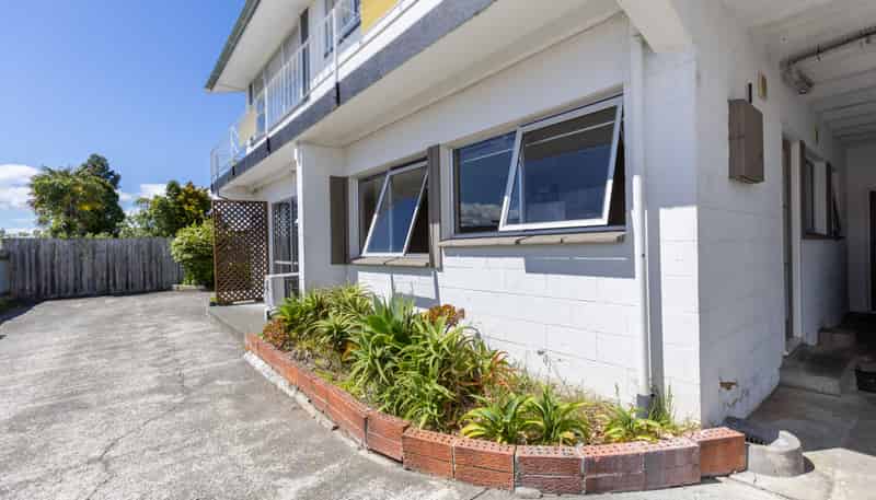 6/8 Lee Road, Taradale