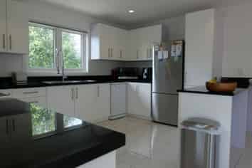 29 Awatea Av, Paraparaumu