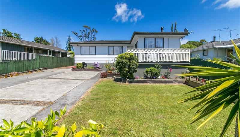 10 Granville Dr, Massey