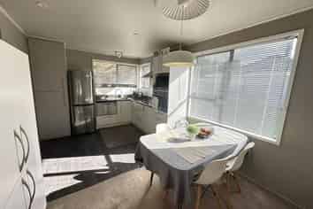 10 Granville Dr, Massey