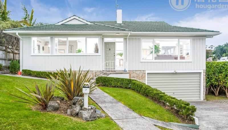 7 Mayfair Crescent, Mairangi Bay