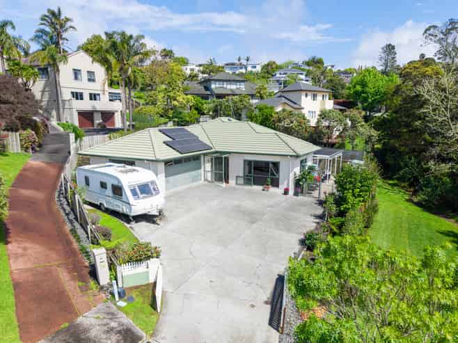 16 Sherwood Grove, Northcross