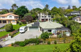 16 Sherwood Grove, Northcross