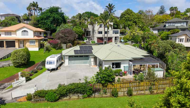 16 Sherwood Grove, Northcross