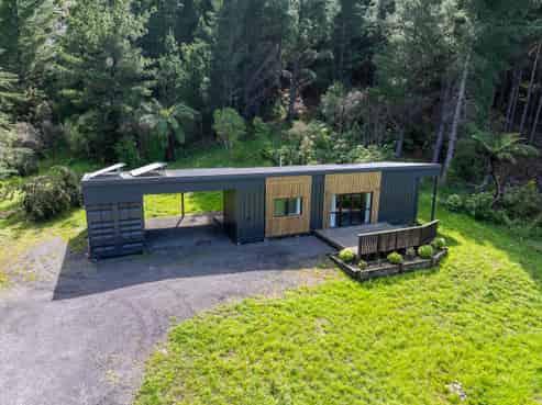 90 Hoeke Road, Carterton