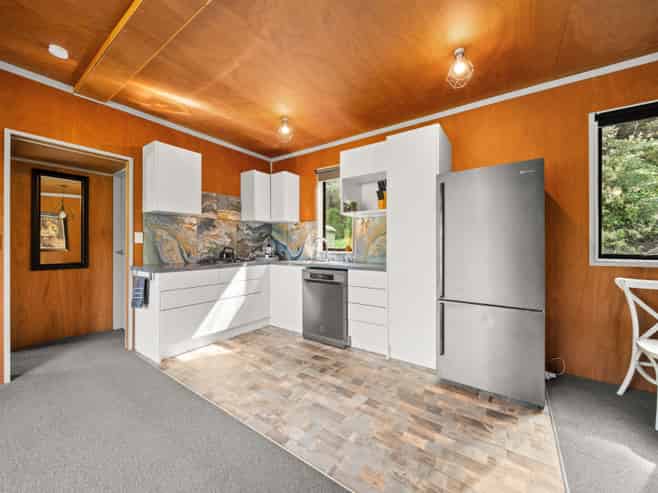 90 Hoeke Road, Carterton