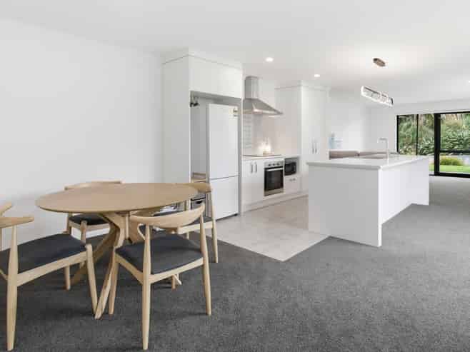 93 Hills View Drive, Papamoa