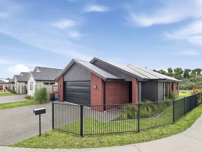 93 Hills View Drive, Papamoa