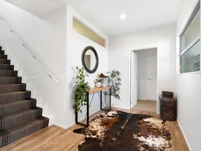 70 Waldorf Crescent, Orewa