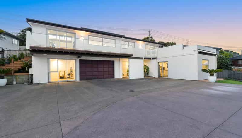 70 Waldorf Crescent, Orewa