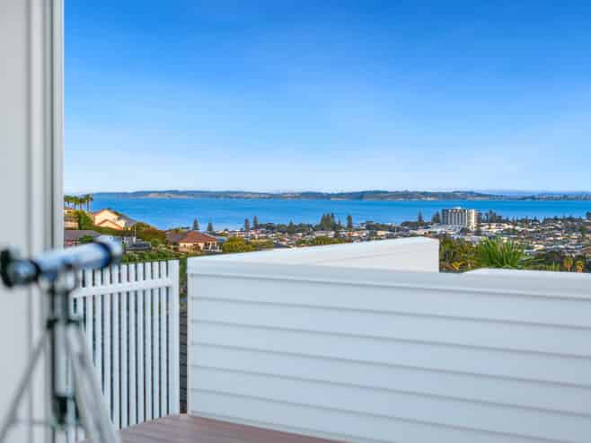 70 Waldorf Crescent, Orewa