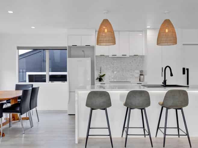 56 Warwick Road, Stratford