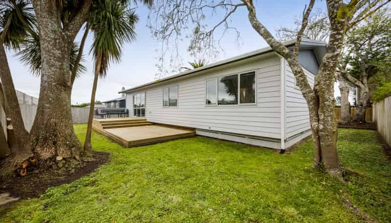 56 Warwick Road, Stratford