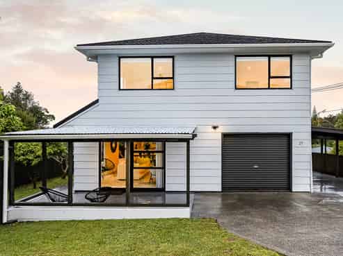 27 Verbena Road, Birkdale